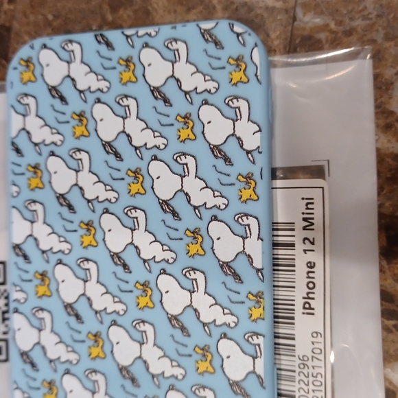NWT Peanuts iPhone 12 mini case. - Picture 3 of 3